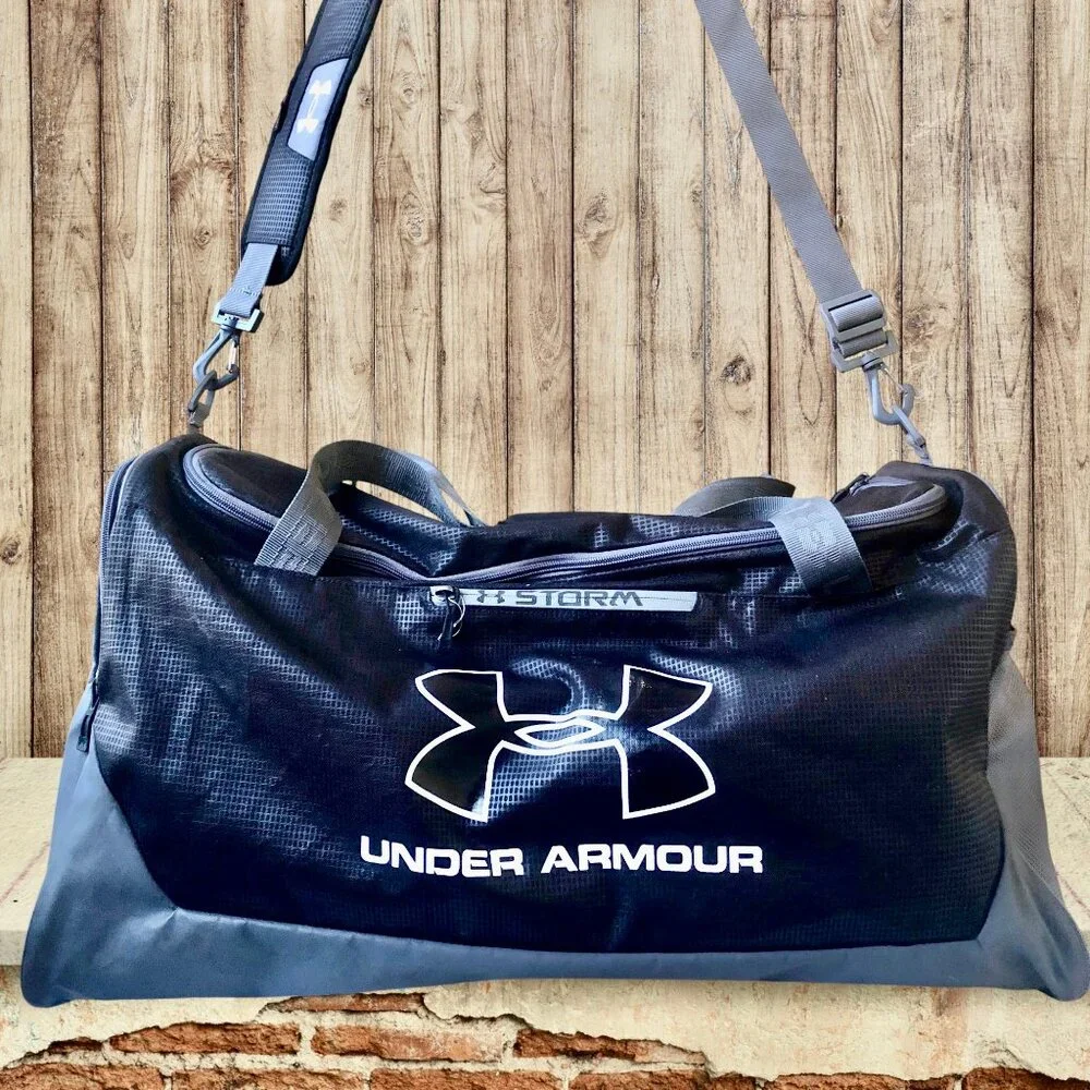 Under Armour Duffel Bag STORM HEAT GEAR Gray & Black with Handles + Strap logos